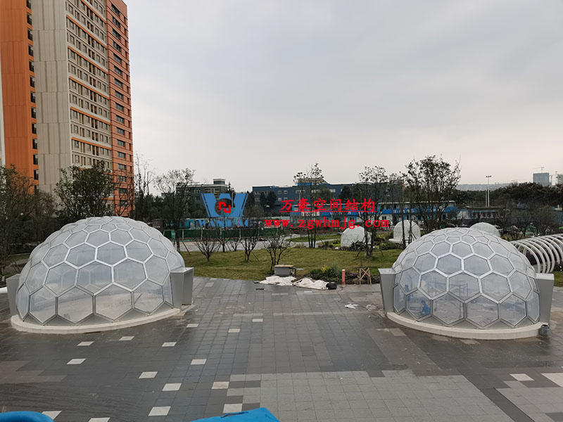 etfe膜結(jié)構(gòu)產(chǎn)品為何如此受歡迎？萬豪ETFE膜結(jié)構(gòu)公司為什么會(huì)得到大家的信賴？