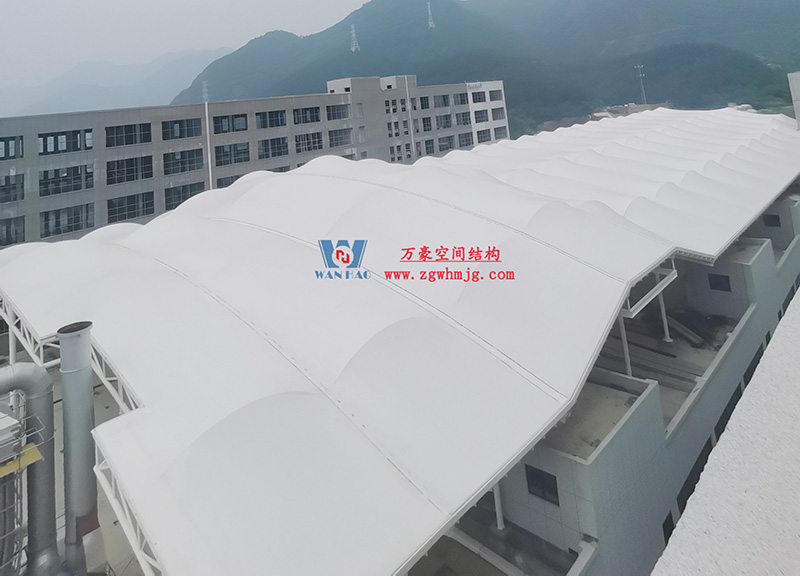 浙江真愛毯業(yè)科技有限公司廠房三屋面膜結(jié)構(gòu)工程完工大吉！