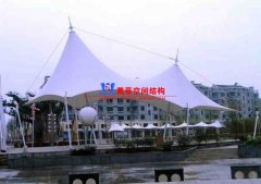 膜結(jié)構(gòu)遮陽棚工程是什么？有哪些優(yōu)勢和特點？