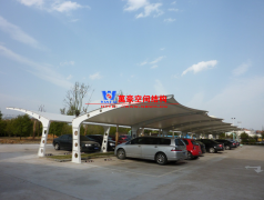 膜結(jié)構(gòu)車棚建筑與傳統(tǒng)結(jié)構(gòu)對比有哪些不同點？