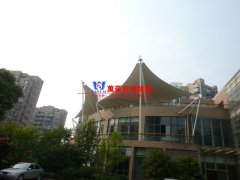 膜結(jié)構(gòu)和傳統(tǒng)結(jié)構(gòu)對比有哪些優(yōu)勢？膜結(jié)構(gòu)建筑有哪些突出的特點？