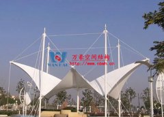 膜結(jié)構(gòu)遮陽棚安裝哪家好？為什么膜結(jié)構(gòu)遮陽棚選萬豪？